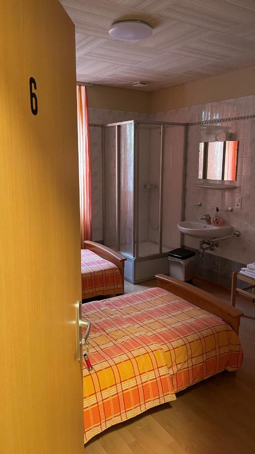 Standard Twin Room with Shared Bathroom