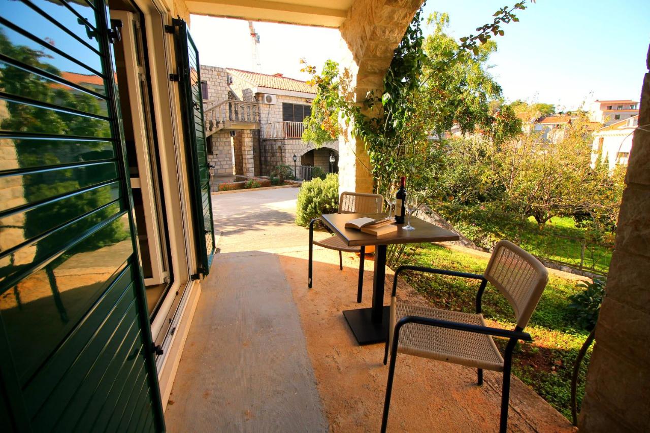 Chambre Double avec Terrasse - Rez-de-Chaussée