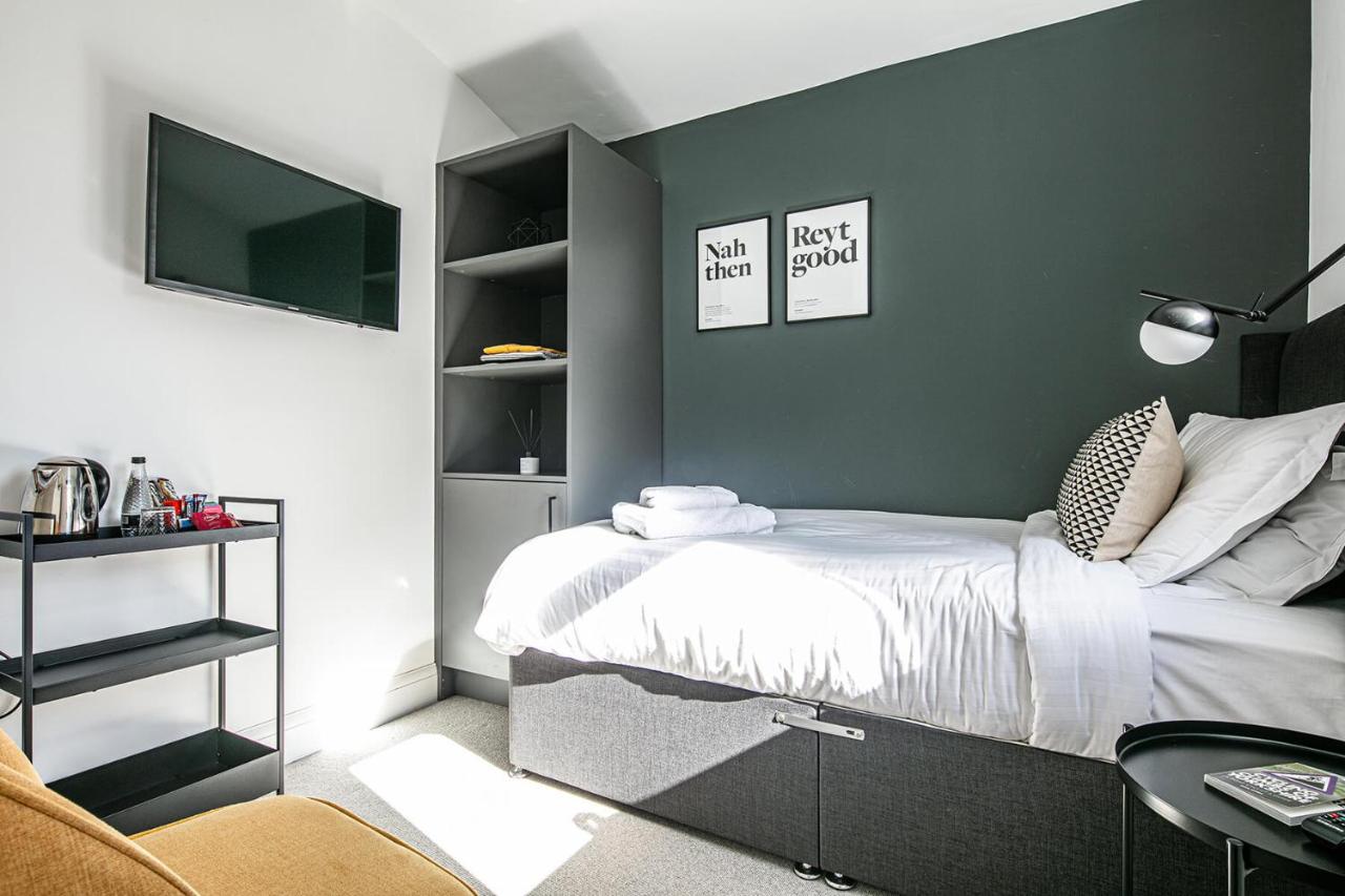 Single Room with Private Bathroom
