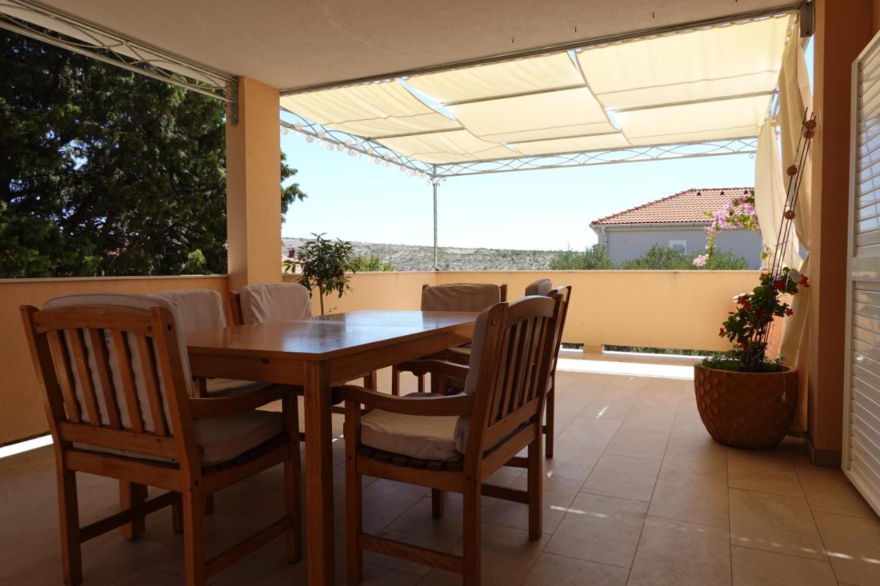 Vila Paula 6+1 - B&B Arbe