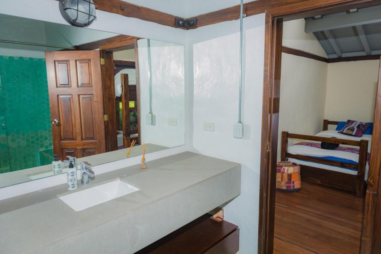 Habitación Cuádruple con baño privado