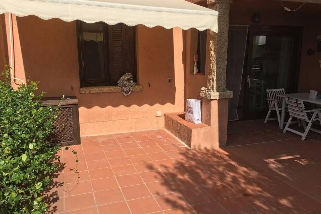 Bilocale ristrutturato con piscina. Spiagge vicine. - Ferienwohnung Porto Rotondo