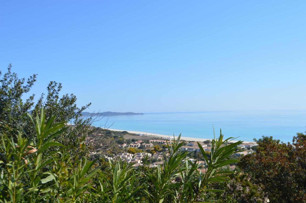 Nuova Valmar "Villa Vivienne" Condominio Rei Plaia - B&B Costa Rei