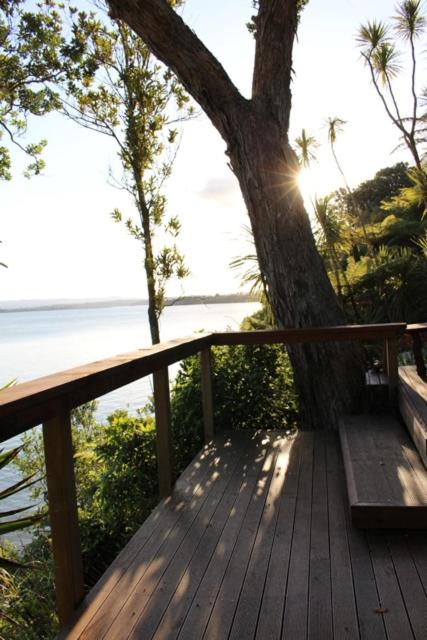 Neptune Coastal Haven - Bed and Breakfast