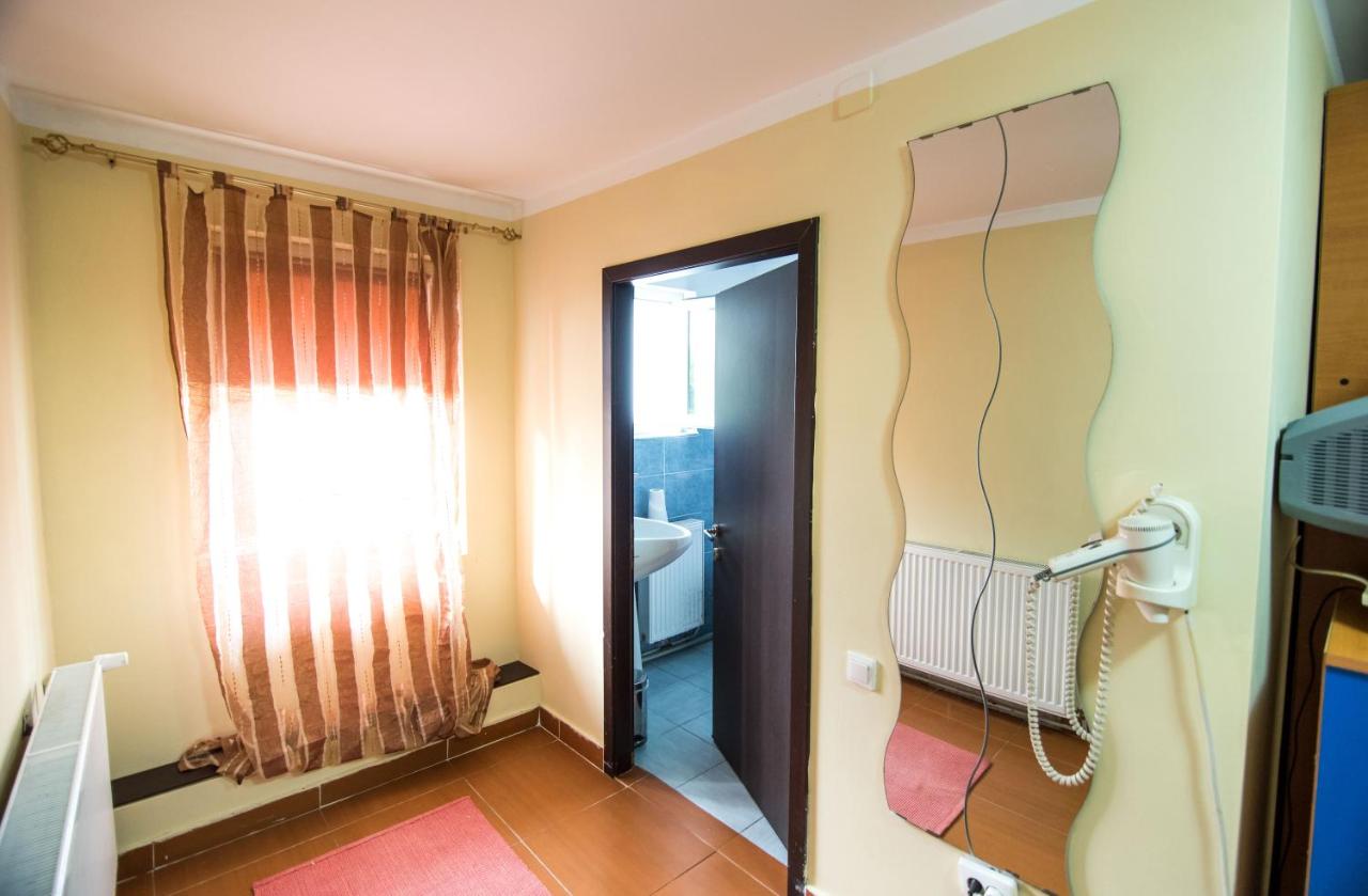 Vierpersoonskamer met Eigen Badkamer