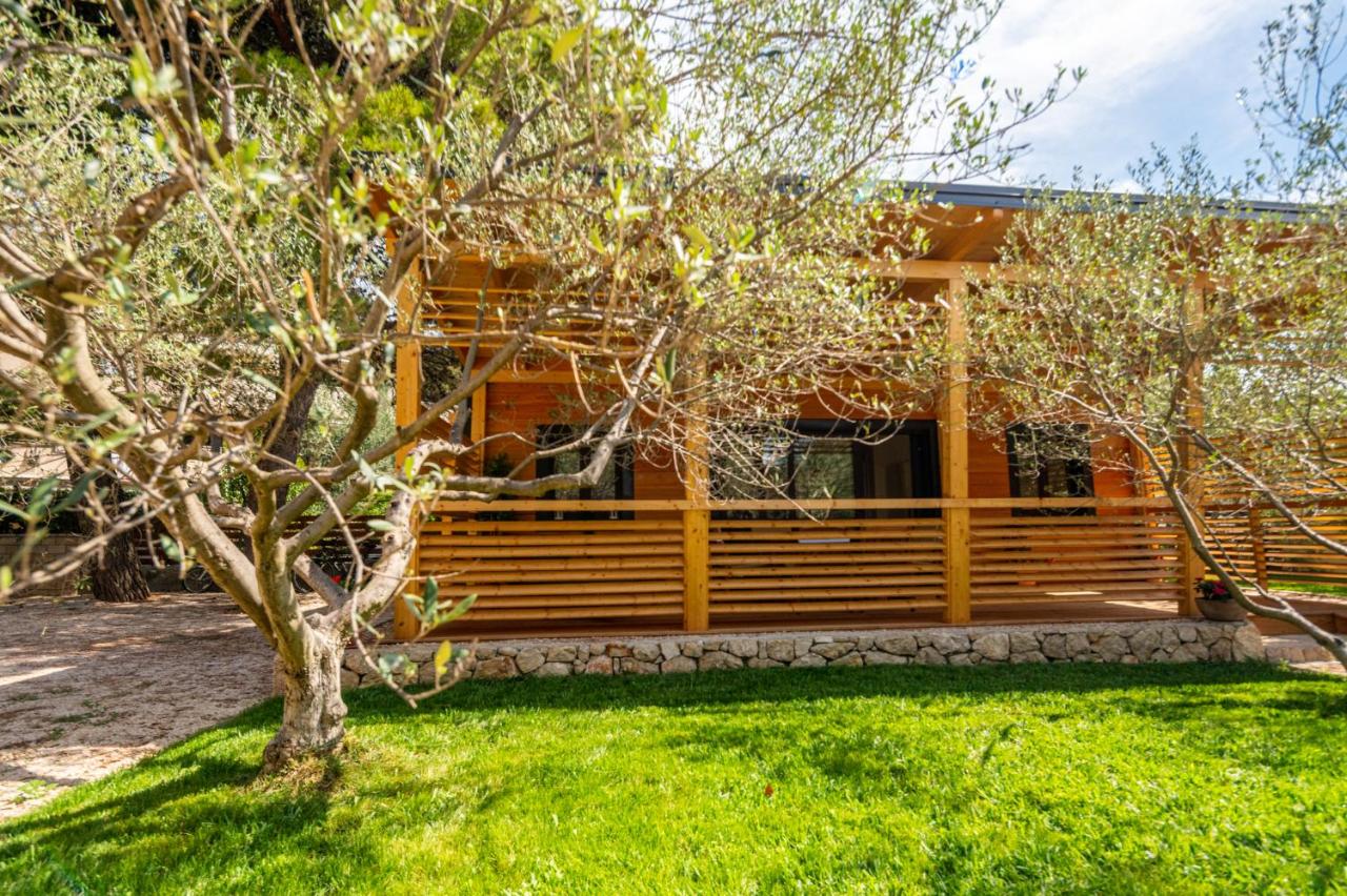 Kamp Mara - B&B Pakoštane