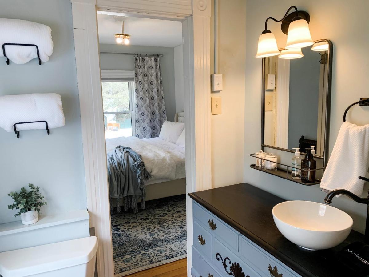 King Suite - 2nd Floor