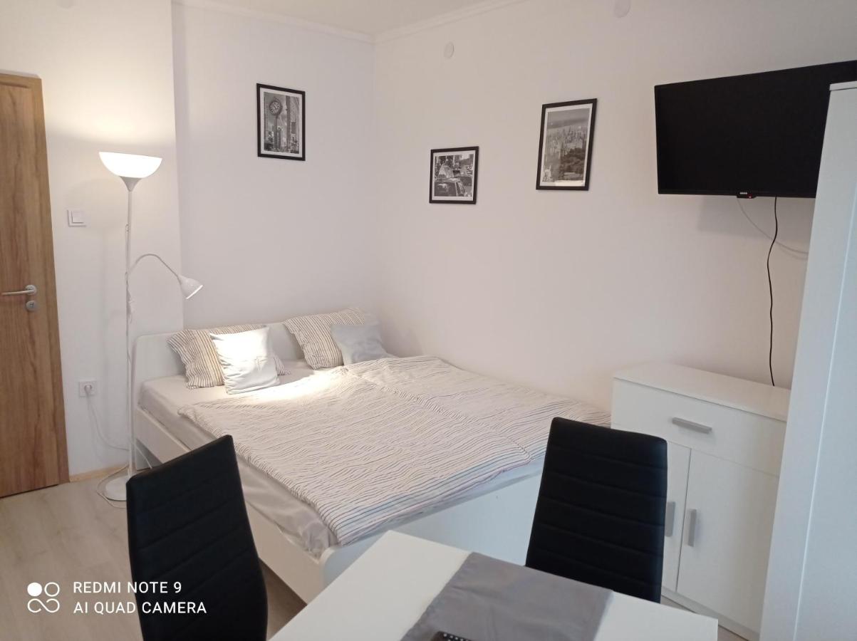 Apartment mit Balkon