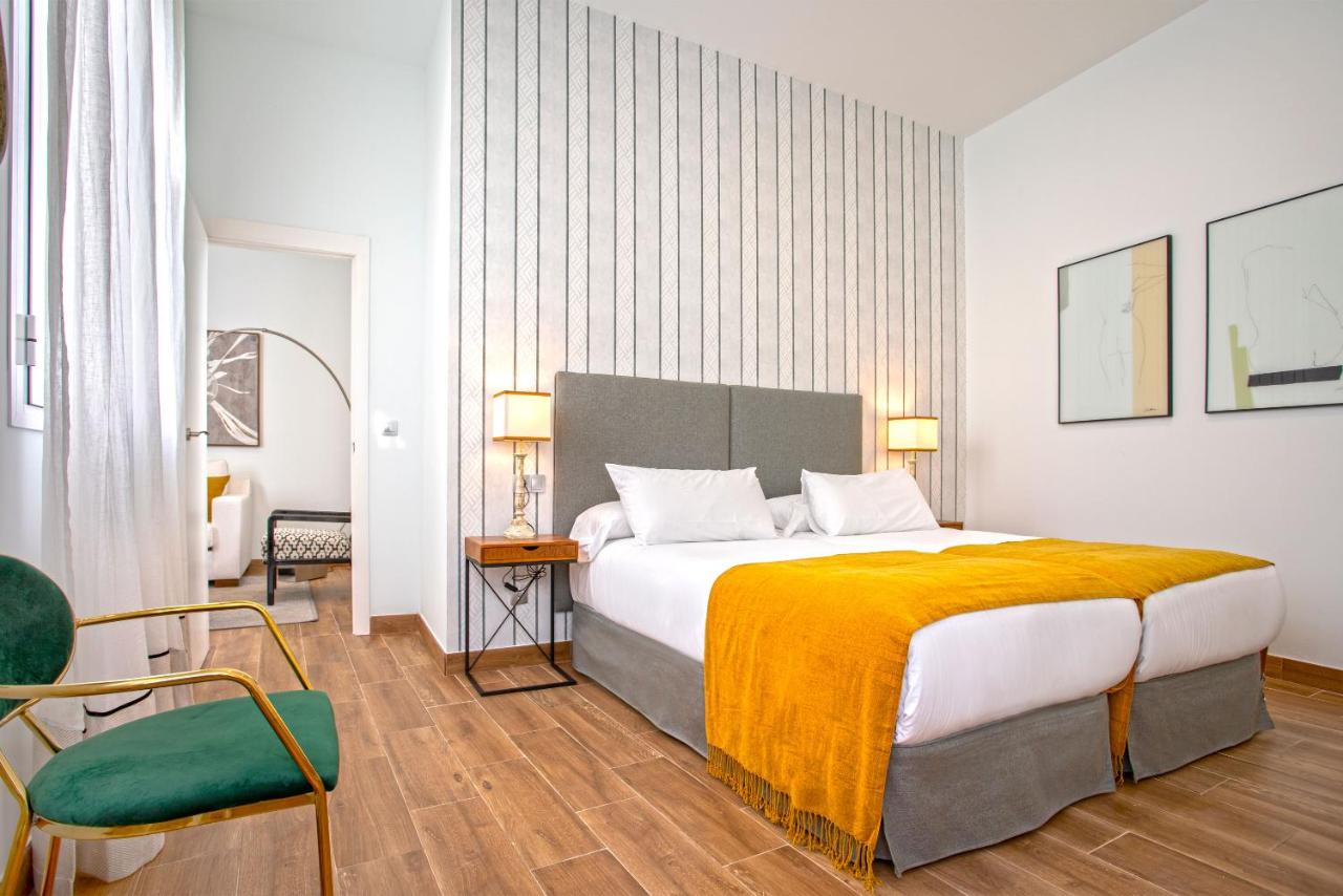 One-Bedroom Apartment with Terrace