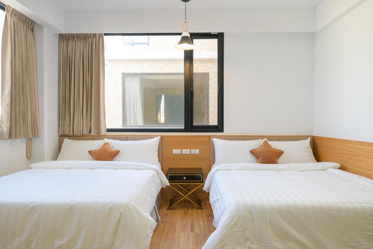Vierbettzimmer mit Balkon