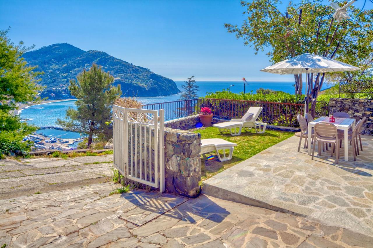 MARLA House Sea View - B&B Levanto