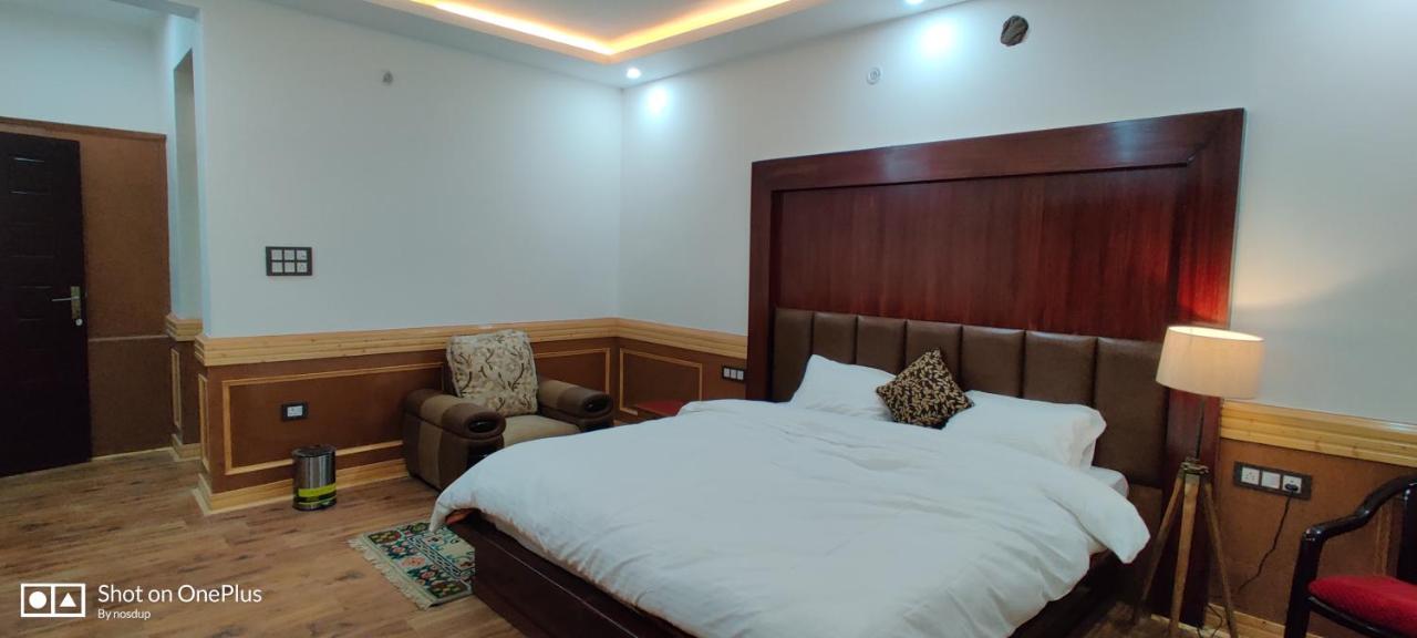 Double Room with Mountain View