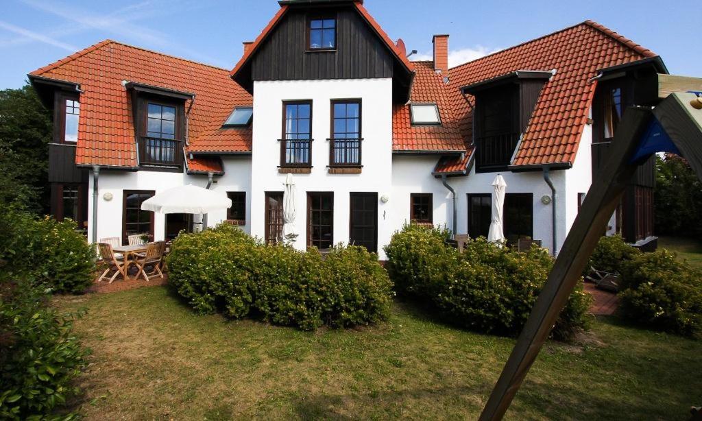 Windflüchter, Landhaus Haven Höövt - B&B