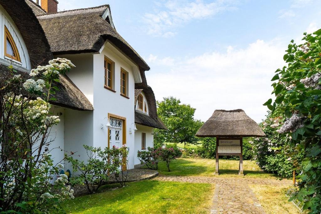 Ahrenshooper Landhaus 01 - B&B Ostseebad Ahrenshoop