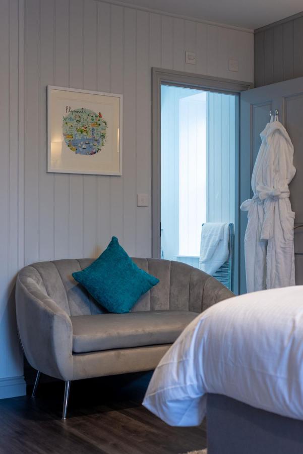 Kamer met Kingsize Bed en Uitzicht op Zee