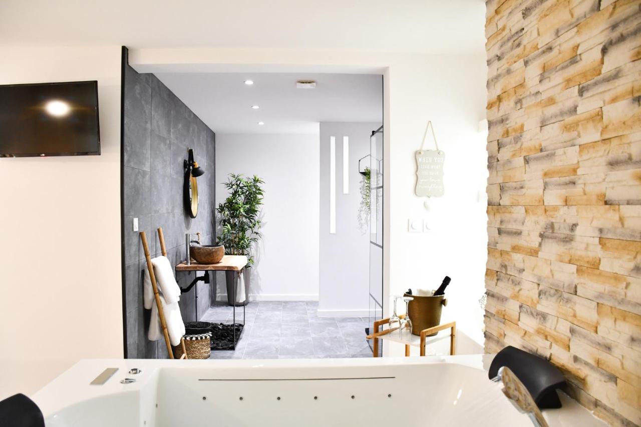 One-Bedroom Apartment with Spa Bath