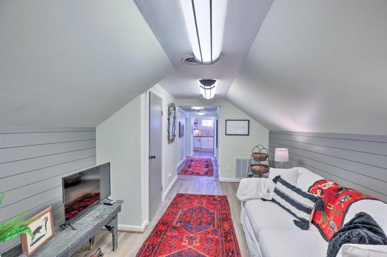 Charming & Walkable Fairport Village Apartment! - Bed and Breakfast Fairport