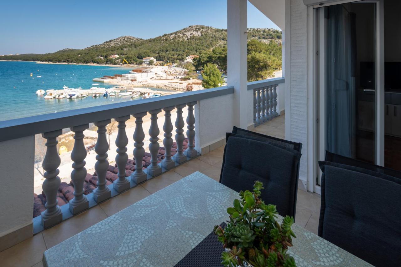 Apartmani "MARKO" Dugovača - B&B