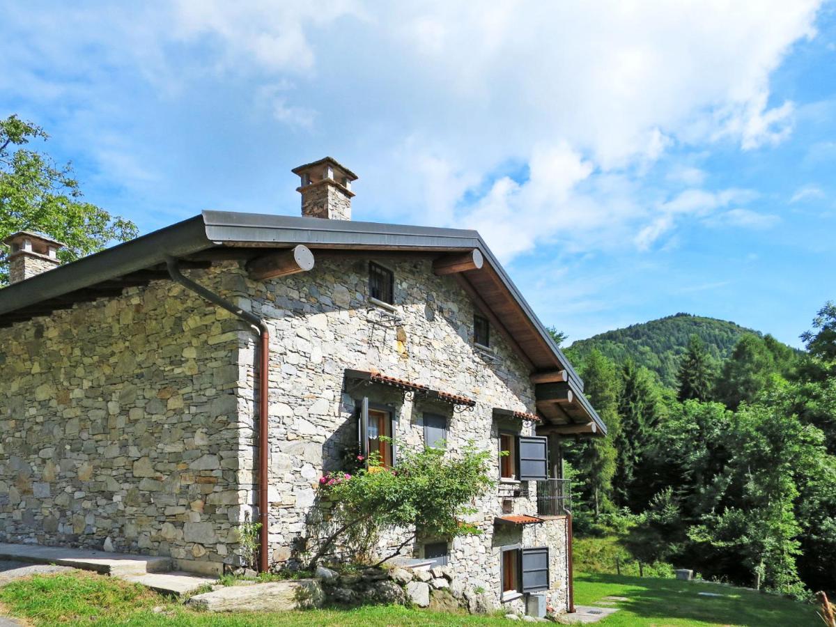 B&B Brissago-Valtravaglia - Holiday Home Alpe by Interhome - Bed and Breakfast Brissago-Valtravaglia