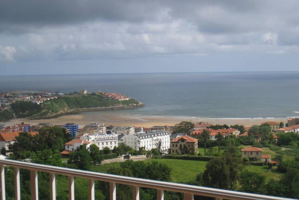 Apartamento Helen-- Vistas únicas e increíbles a la bahía de Suances-- - Bed and Breakfast Suances