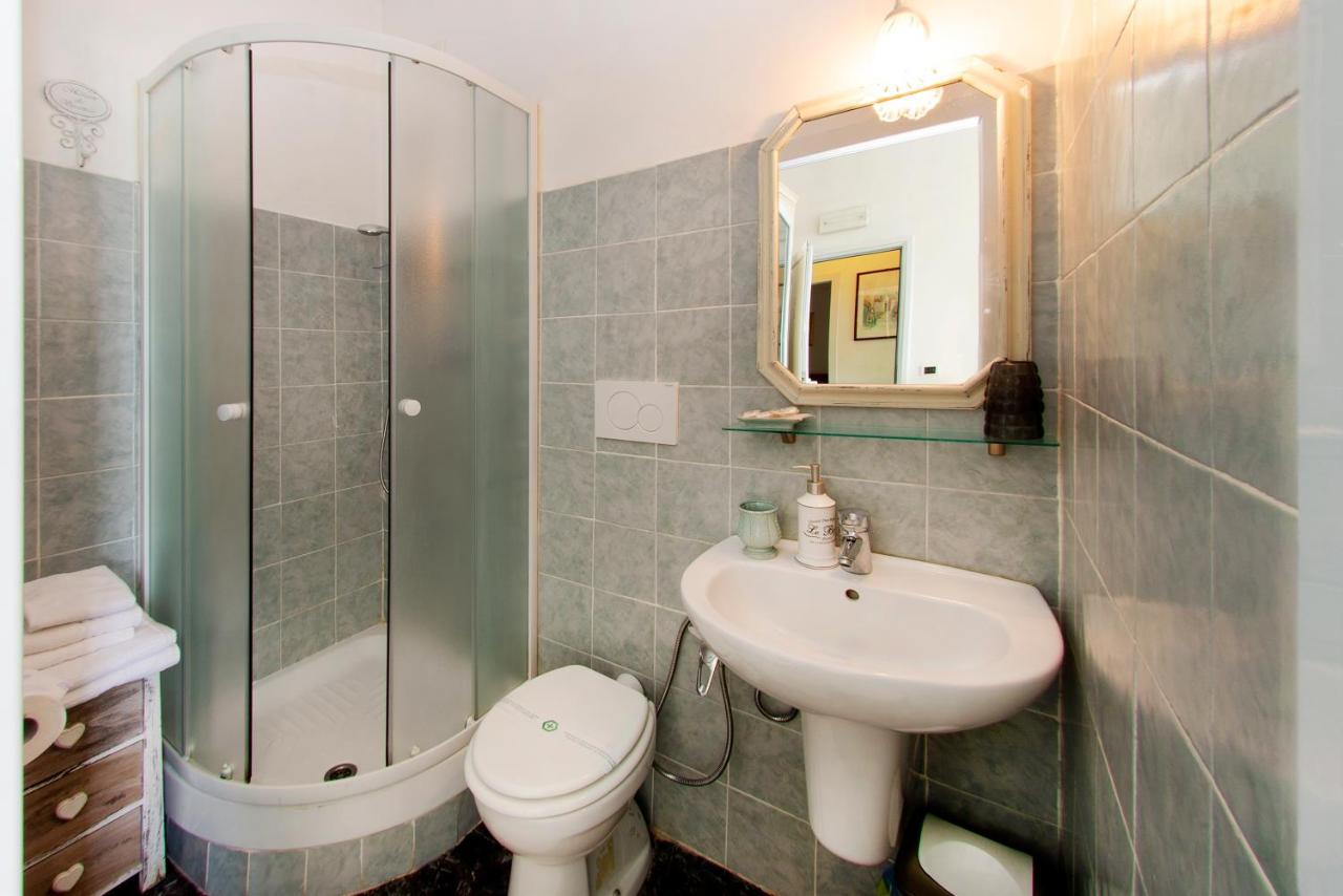 Camera Quadrupla Deluxe con Balcone e Vista Mare 