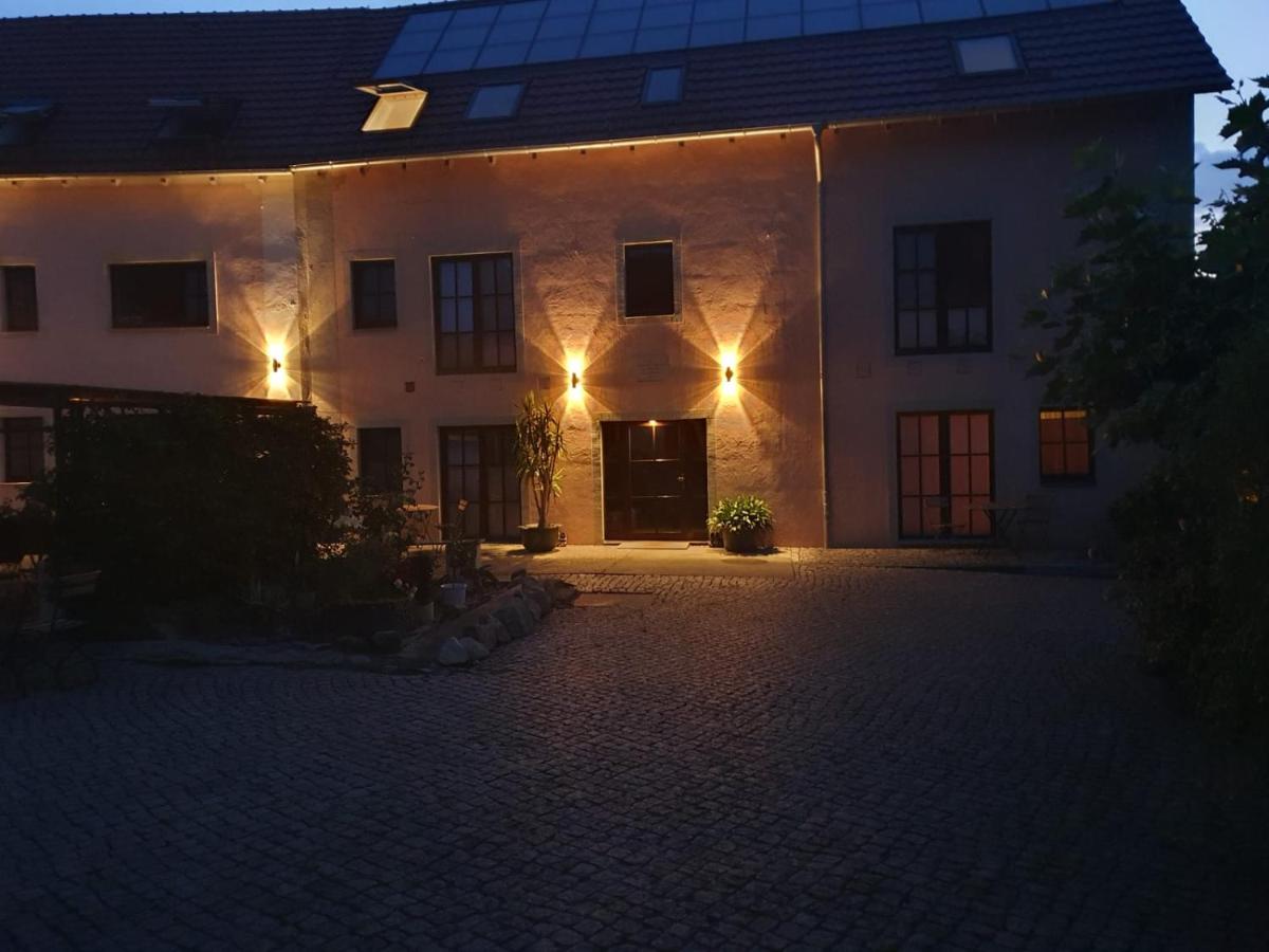 Hotel "Pension Marlis" garni - Ferienwohnung Reichenberg