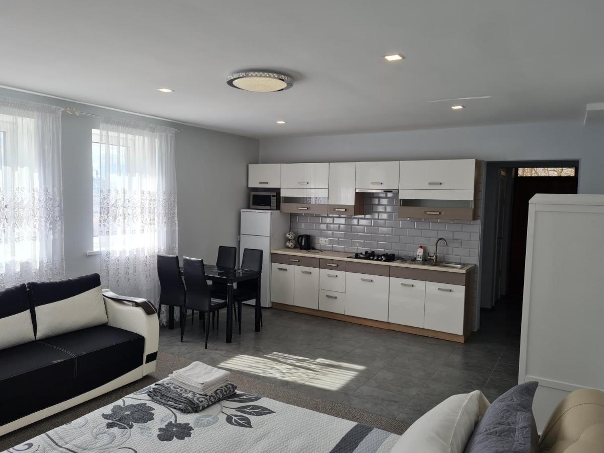 Birutės apartamentai - Bed and Breakfast Klaipėda