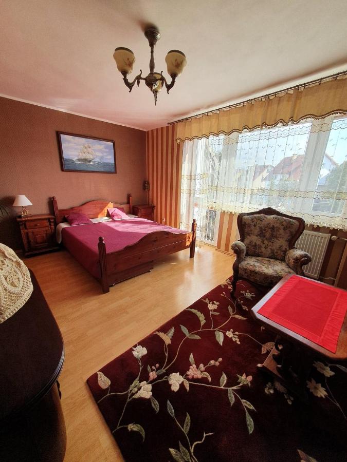 Large Double Room