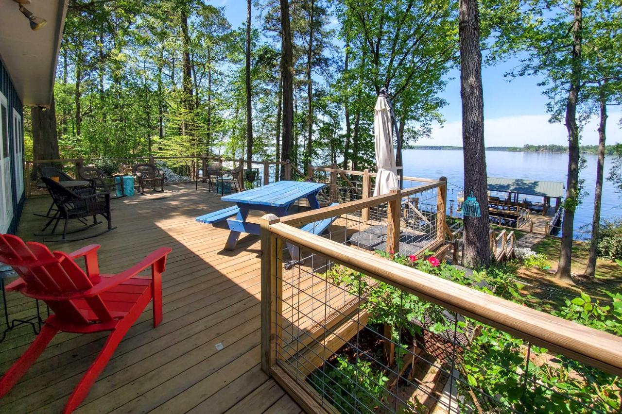 B&B Alliance - Waterfront House on Toledo Bend with Private Dock! - Bed and Breakfast Alliance