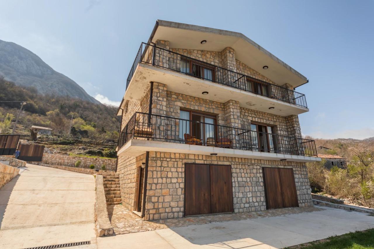 Apartments and Winery Djukovic - Chambres d’hôtes Virpazar