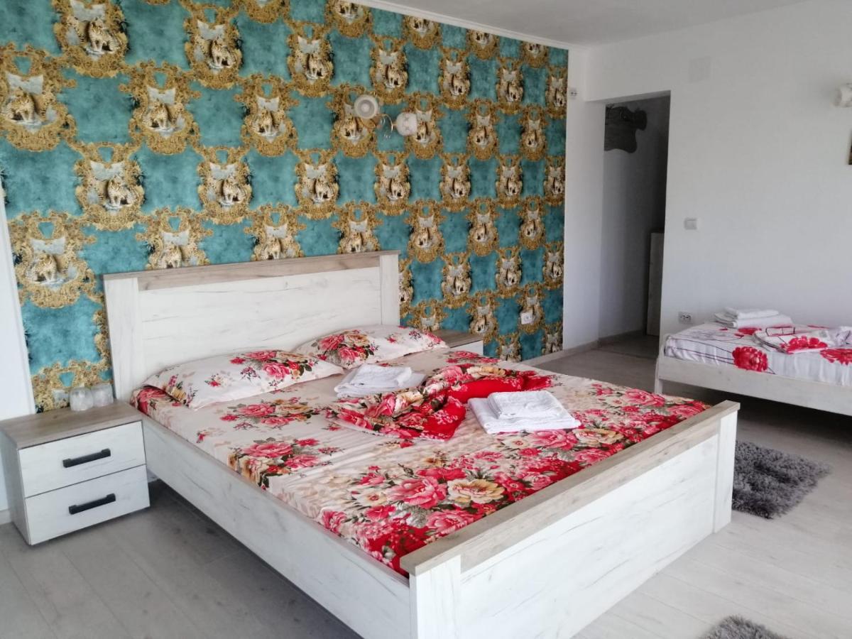 Triple Room with Garden View