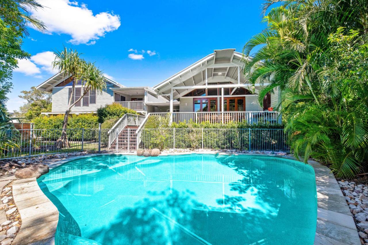 Serenity - Mudjimba - Pet Friendly Holiday Home - B&B