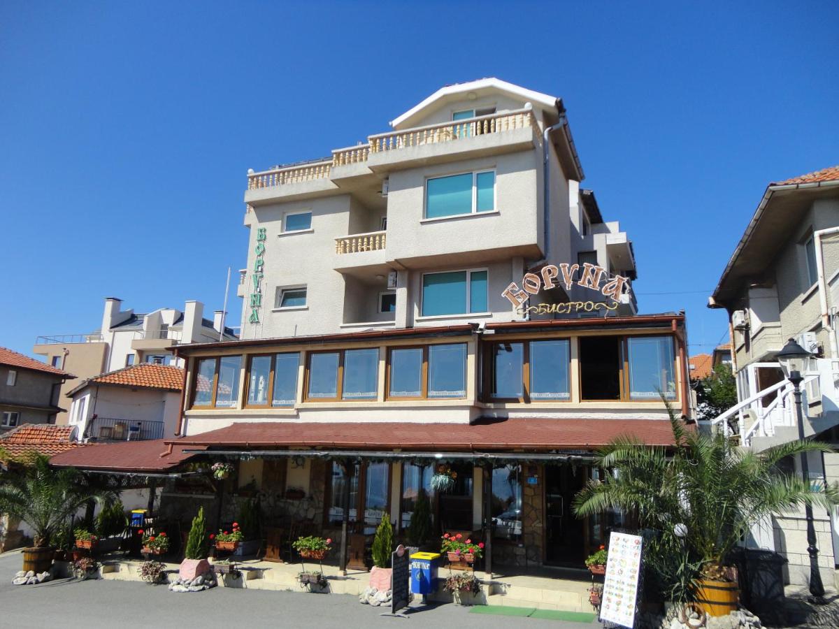 Boruna Guest House - Bed and Breakfast Sozopol