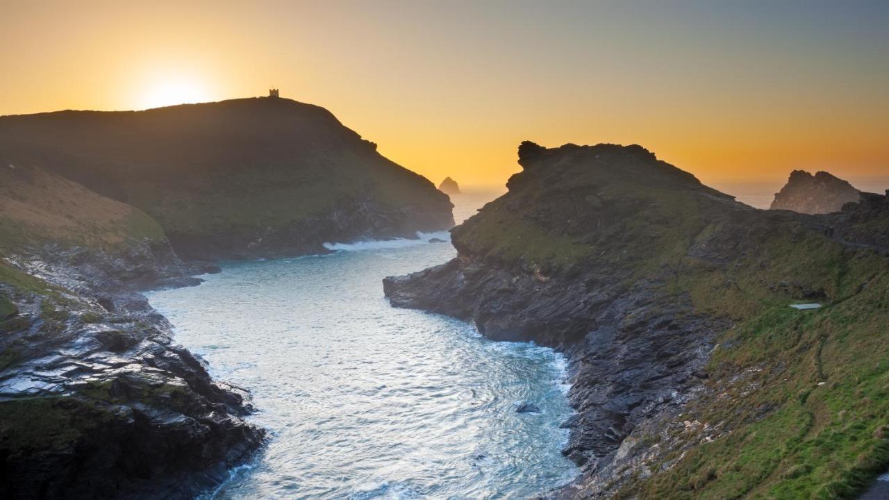 B&B Boscastle - Polrunny Farm Elderberry Cottage with sea view - Bed and Breakfast Boscastle