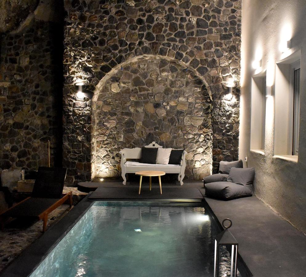 Two Bedroom Sea View Villa with Pool & Indoor Jacuzzi - Terra