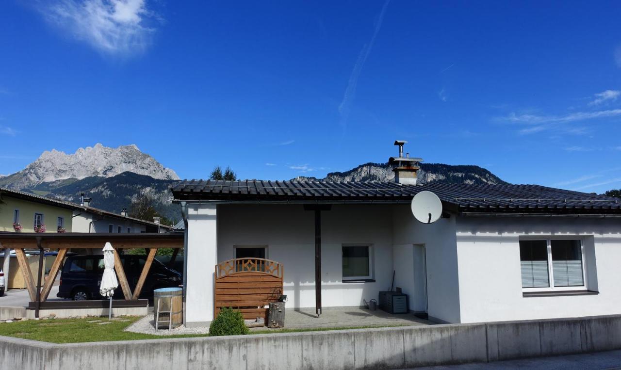 B&B St. Johann in Tirol - Bungalow Baloo Ferienhaus - Bed and Breakfast St. Johann in Tirol