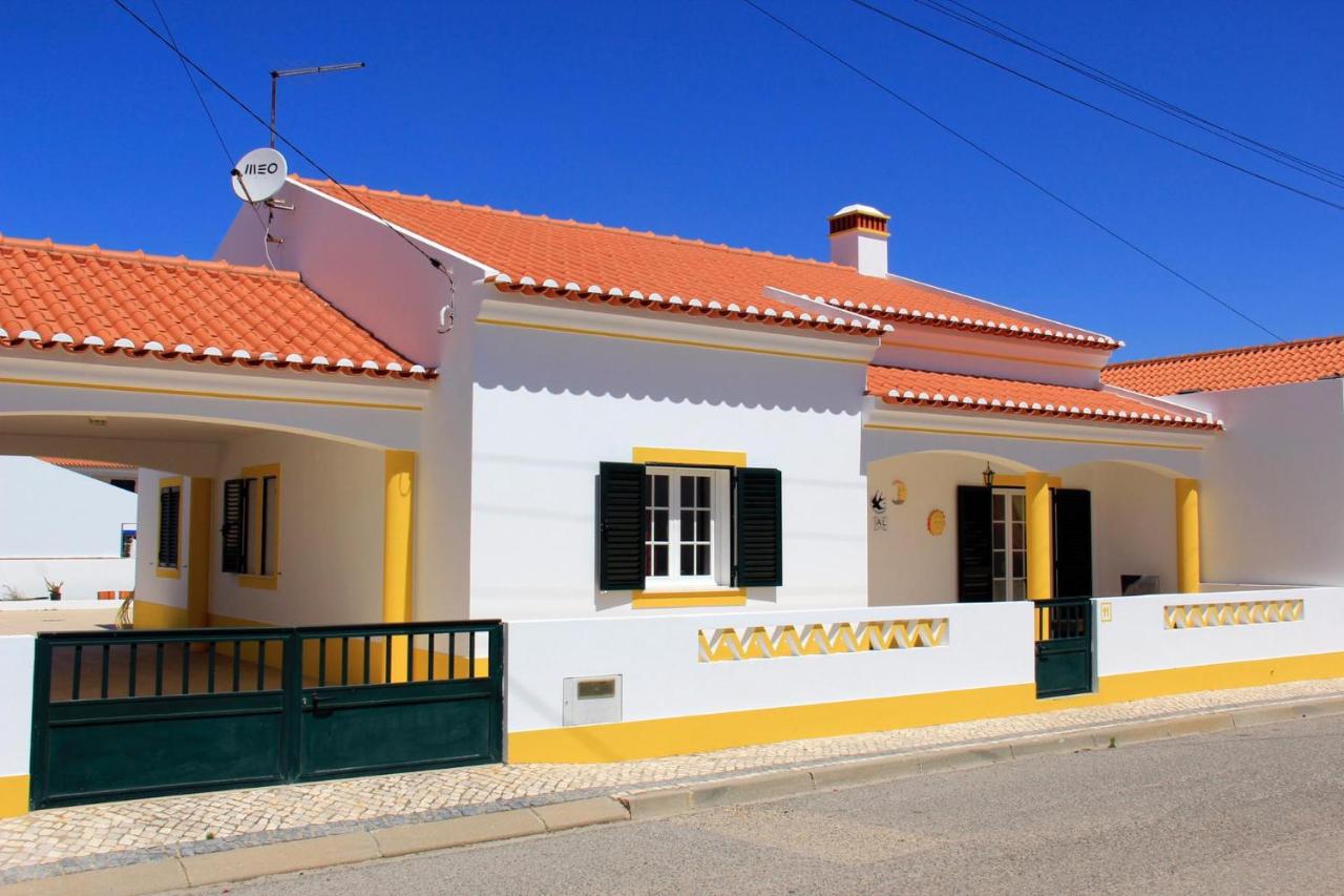 B&B Almograve - AL Casa das Andorinhas - Bed and Breakfast Almograve