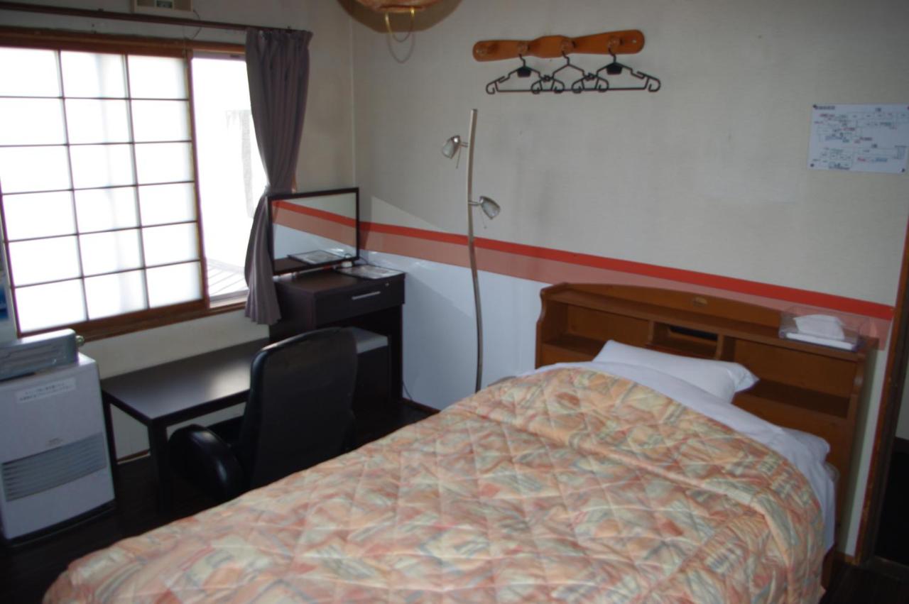 Single Room with Shared Bathroom