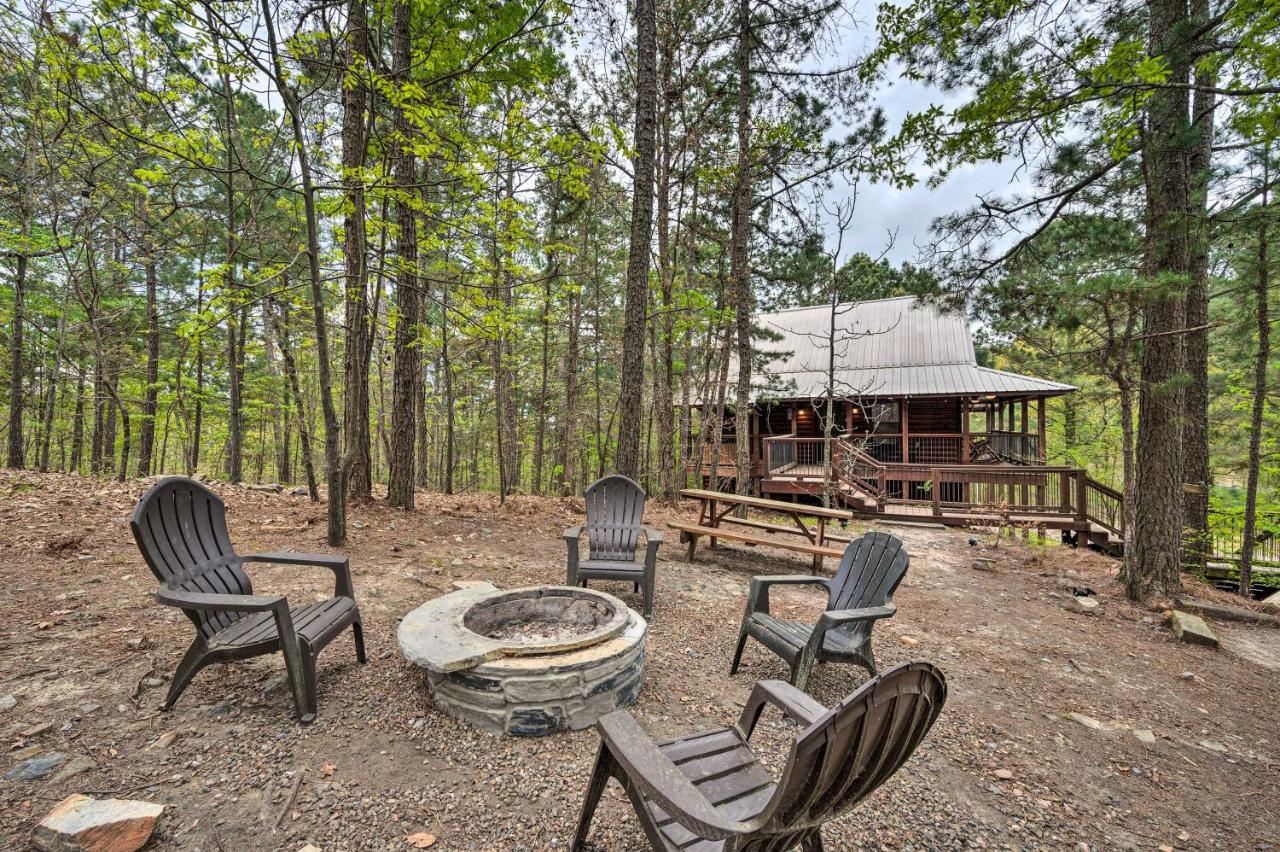 Southern Hills Cabin Near Beavers Bend State Park! - B&B Broken Bow