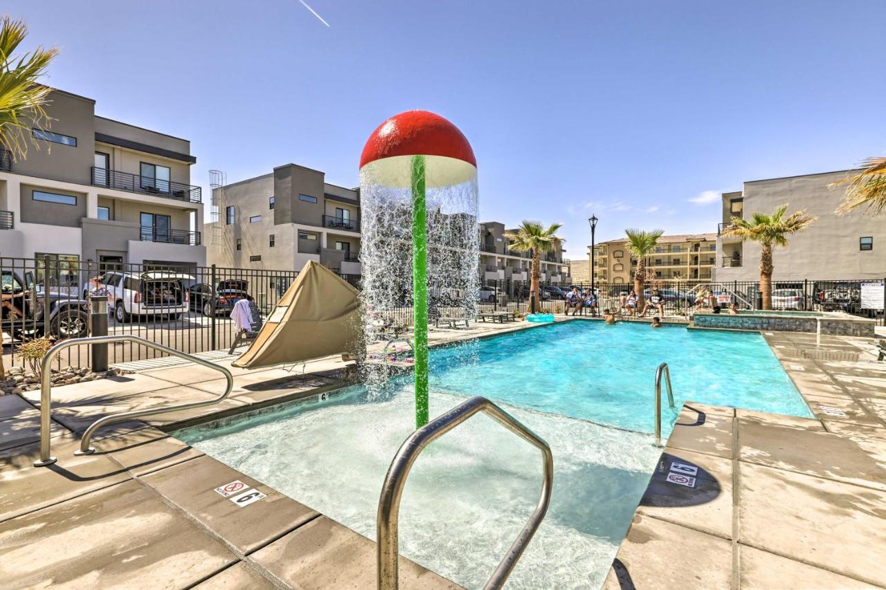 Spacious St George Townhome with Grill and Views! - B&B