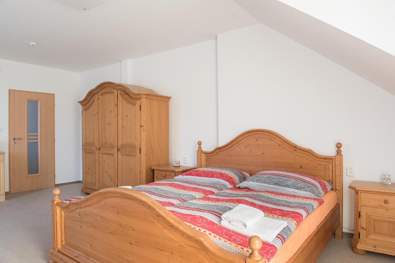 Deluxe Double Room with Shower