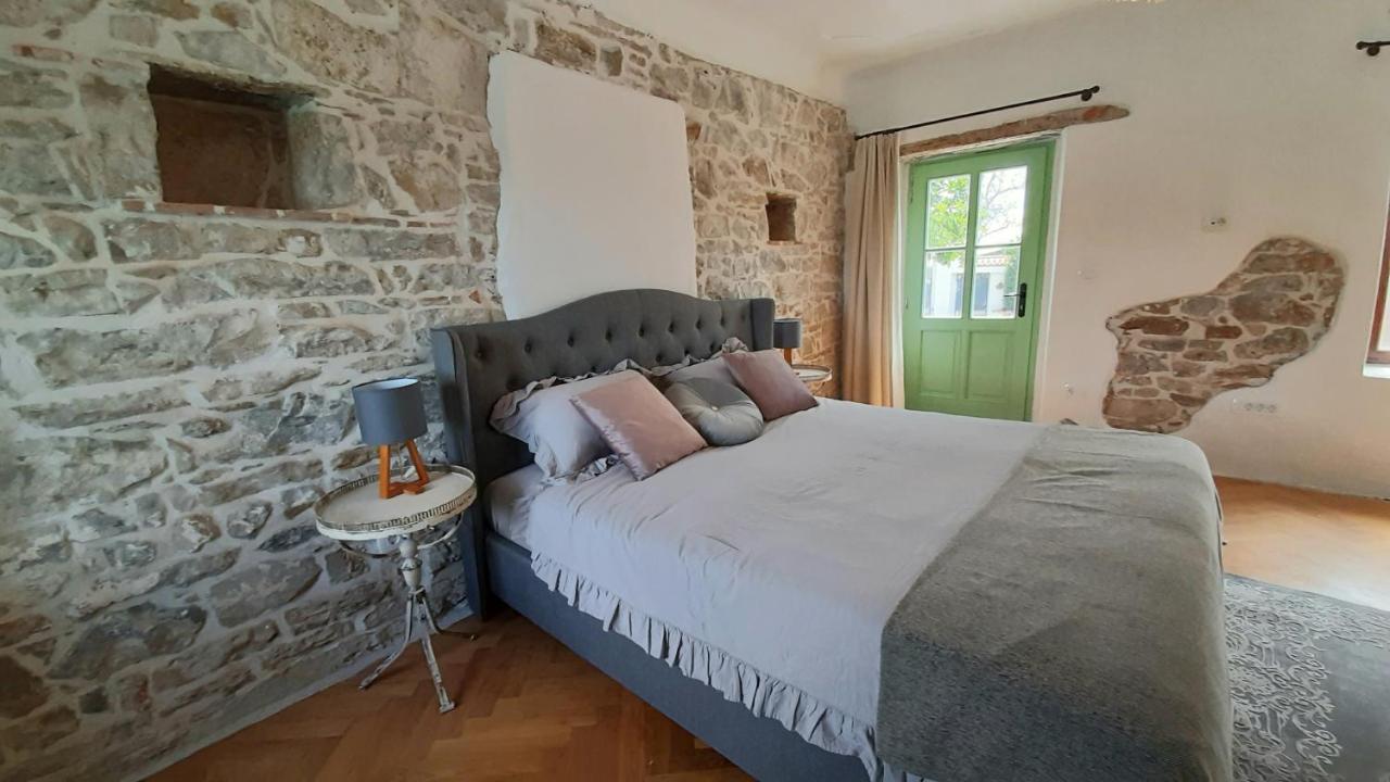 Appartamento con Vista Piscina 