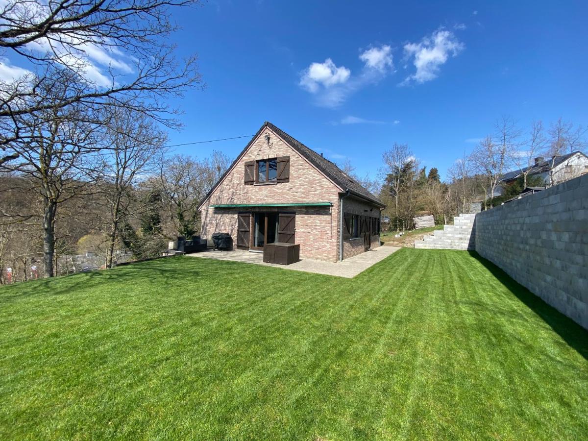Gîte Chez Mamy Léa à deux pas du centre - B&B La Roche-en-Ardenne