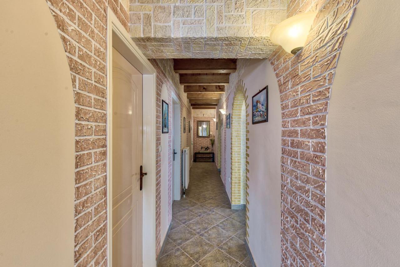 Green Boat Apartment with Sea View, by ZanteWize - Chambres d’hôtes Akrotíri