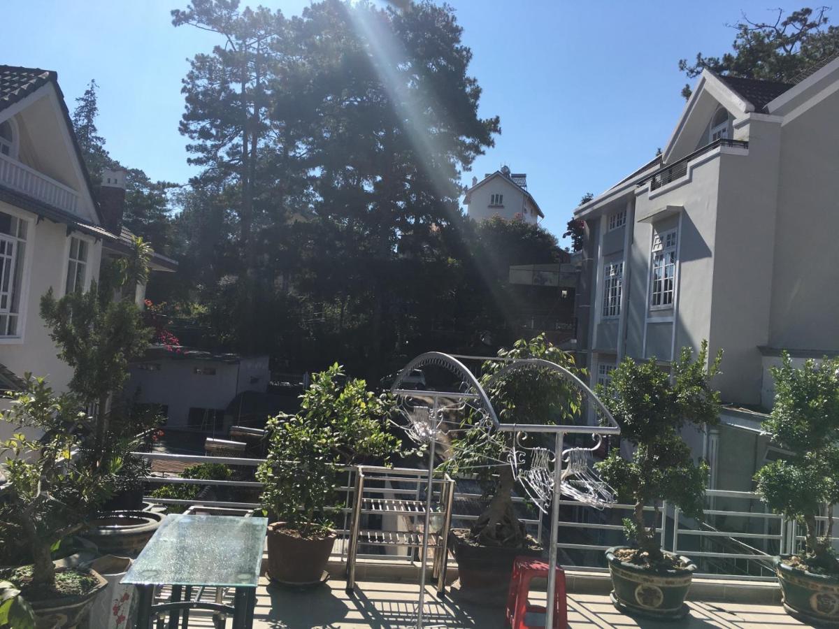 Tigon Flower House - Bed and Breakfast