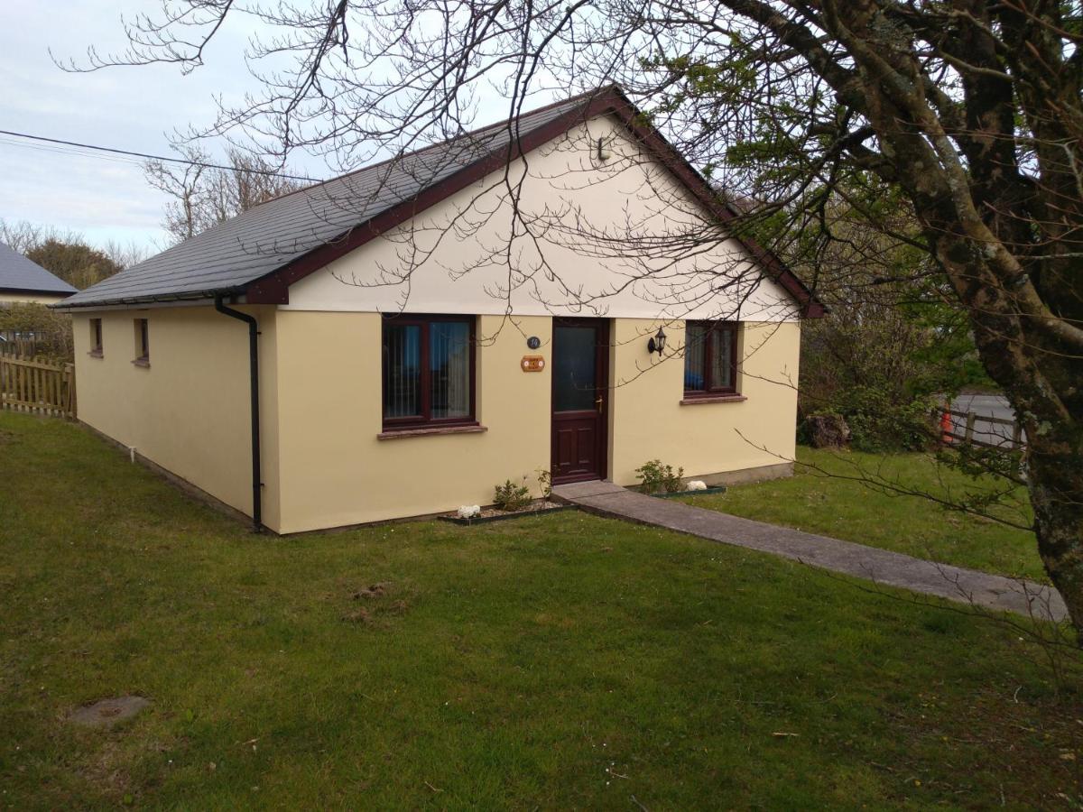 B&B Bude - Parkland 14 is a detached premier 3 bedroom bungalow sleeping 6 - Bed and Breakfast Bude