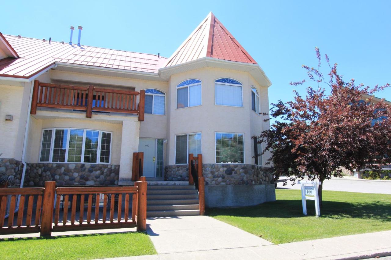 Riverside Condos by Fernie Central Reservations - B&B