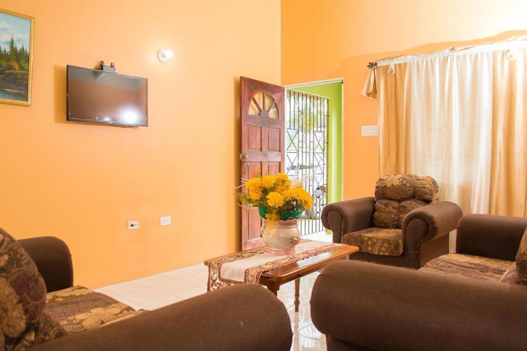 B&B Montego Bay - Perfect vacation villa - Bed and Breakfast Montego Bay