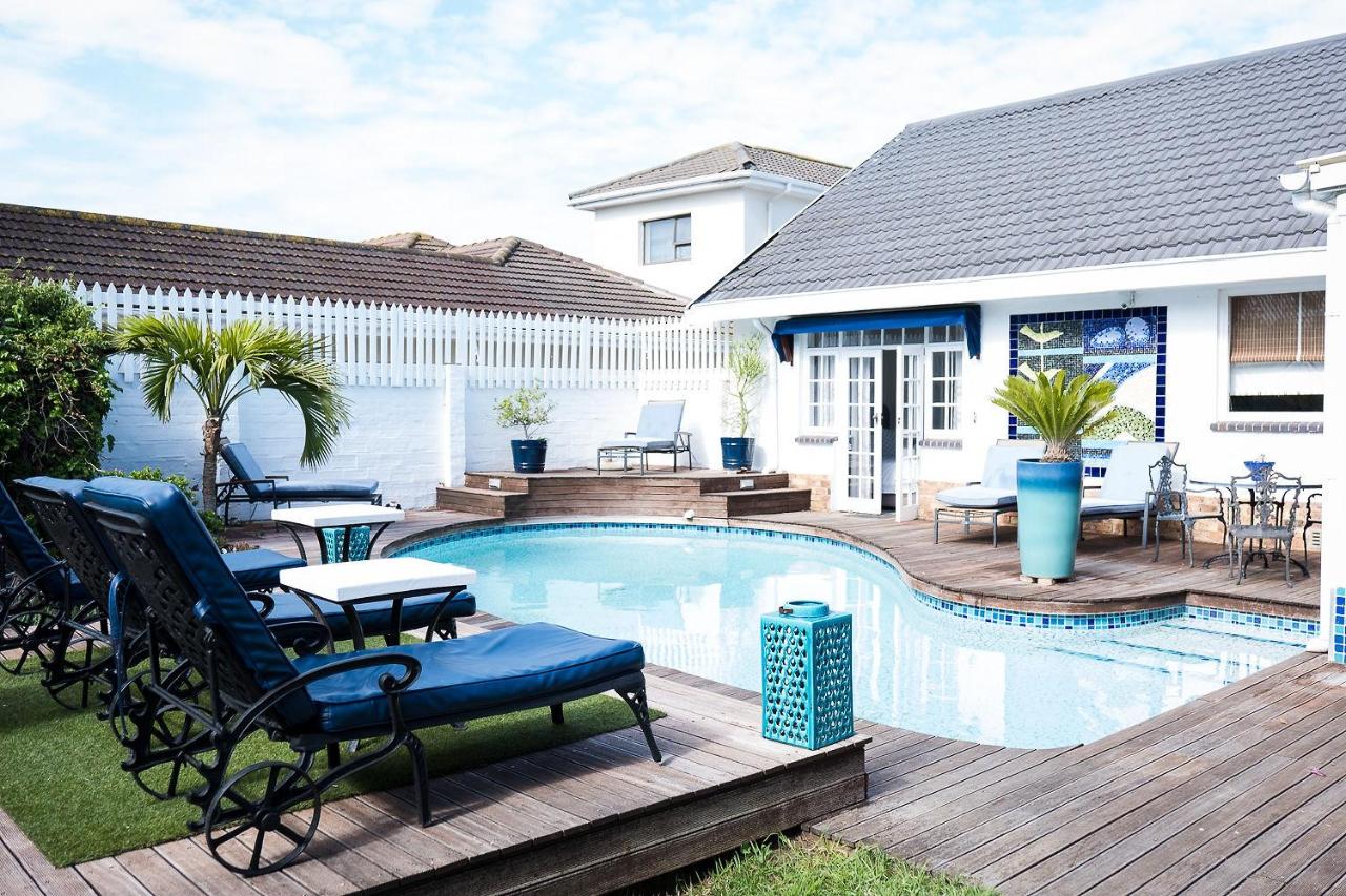 Admiralty Beach House - Bed and Breakfast Port Elizabeth