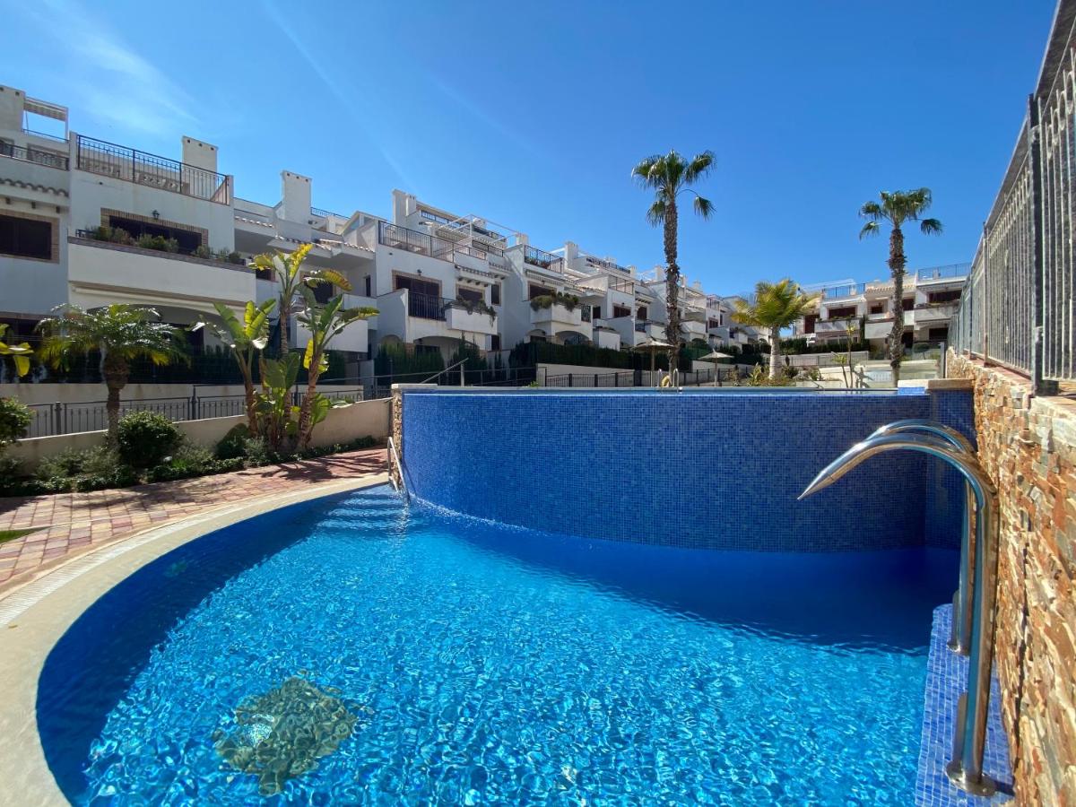 Impresionante piso de planta baja cerca al mar - B&B